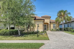 5914 Cessna Run, Lakewood Ranch, FL 34211 - Photo 2