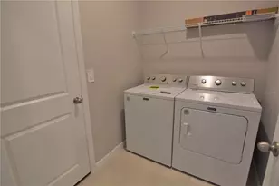 2128 Midnight Pearl Dr, Sarasota, FL 34240 - Photo 20