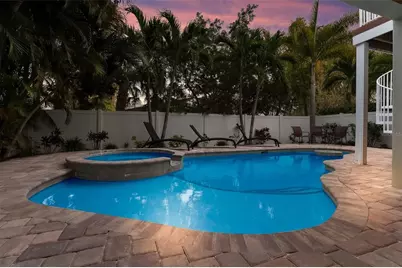 113 Maple Avenue, Anna Maria, FL 34216 - Photo 4