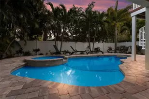 113 Maple Ave, Anna Maria, FL 34216 - Photo 4