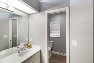 1304 Capri Isles Blvd, Venice, FL 34292 - Photo 48