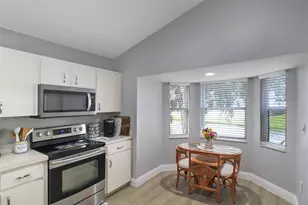 1304 Capri Isles Blvd, Venice, FL 34292 - Photo 10