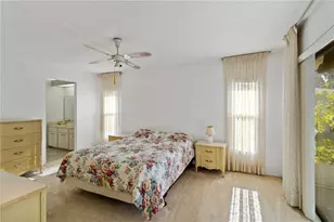 2271 Pine View Cir, Sarasota, FL 34231 - Photo 28