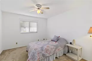 2271 Pine View Cir, Sarasota, FL 34231 - Photo 24