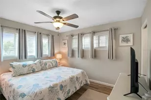 5824 Wildwood Ave, Sarasota, FL 34231 - Photo 16