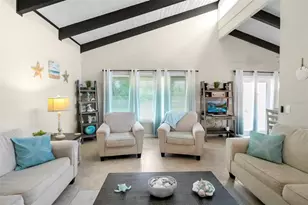 5824 Wildwood Ave, Sarasota, FL 34231 - Photo 8