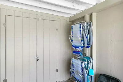 5824 Wildwood Avenue, Sarasota, FL 34231 - Photo 4