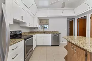 4311 52nd St E, Bradenton, FL 34208 - Photo 14