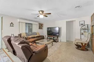 4420 101st St W, Bradenton, FL 34210 - Photo 10