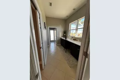 7742 Camden Harbour Drive, Bradenton, FL 34212 - Photo 14