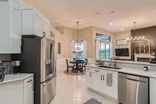 7742 Camden Harbour Dr, Bradenton, FL 34212 - Photo 6