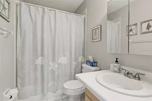 2220 Stickney Point Rd, Sarasota, FL 34231 - Photo 10