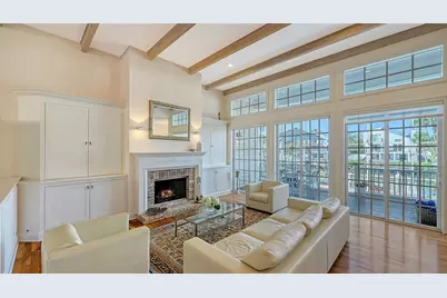 5024 Commonwealth Drive, Sarasota, FL 34242 - Photo 8