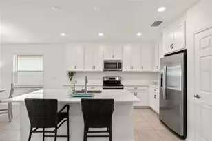 9725 Last Lgt Gln, Parrish, FL 34219 - Photo 4