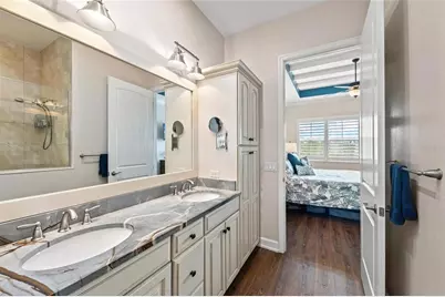 241 Sapphire Lake Drive #201, Bradenton, FL 34209 - Photo 34