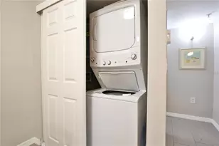 850 S Tamiami Trail, Sarasota, FL 34236 - Photo 10