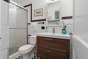 344 N Lantana Ave N, Sarasota, FL 34243 - Photo 8