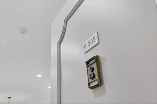 2100 Benjamin Franklin, Sarasota, FL 34236 - Photo 2