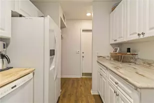 672 White Pine Tree Rd, Venice, FL 34285 - Photo 12