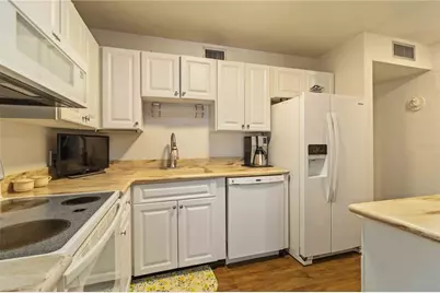 672 White Pine Tree Road #57, Venice, FL 34285 - Photo 10