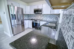 66 Oakland Hills Ct, Rotonda West, FL 33947 - Photo 14