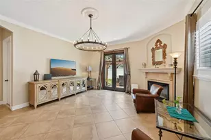 2221 Bahia Vista St, Sarasota, FL 34239 - Photo 10