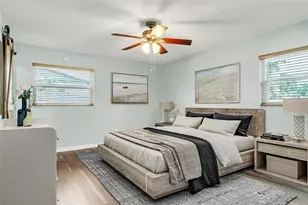 2705 20th Ave Dr W, Bradenton, FL 34205 - Photo 4