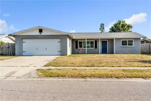 2705 20th Ave Dr W, Bradenton, FL 34205 - Photo 1