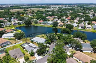 12339 Hollybush Terrace, Lakewood Ranch, FL 34202 - Photo 2