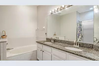 12339 Hollybush Terrace, Lakewood Ranch, FL 34202 - Photo 24