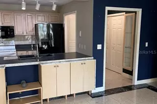 750 N Tamiami Trl, Sarasota, FL 34236 - Photo 14