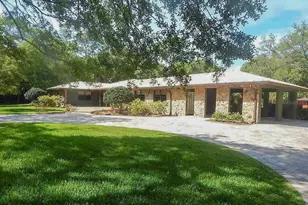 3502 Sunbeam Dr, Sarasota, FL 34240 - Photo 2