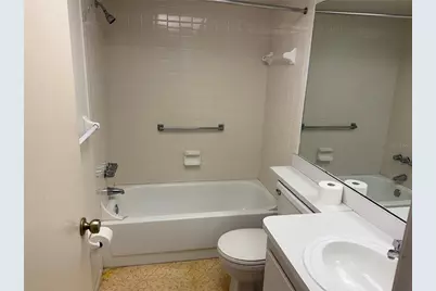 425 30th Avenue W #C204, Bradenton, FL 34205 - Photo 18