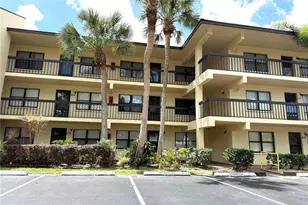 425 30th Ave W, Bradenton, FL 34205 - Photo 2