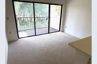 425 30th Avenue W #C204, Bradenton, FL 34205 - Photo 8