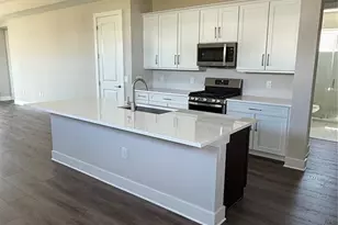 9173 Florida Rock Trl, Sarasota, FL 34240 - Photo 2