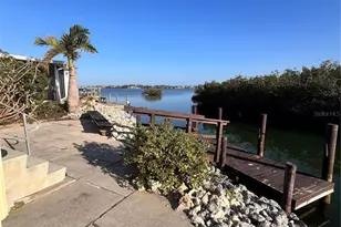 36 N Starboard Dr, Venice, FL 34285 - Photo 16