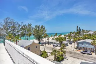 2918 Avenue E, Holmes Beach, FL 34217 - Photo 6