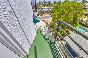 2918 Avenue E, Holmes Beach, FL 34217 - Photo 36