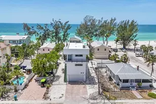 2918 Avenue E, Holmes Beach, FL 34217 - Photo 2