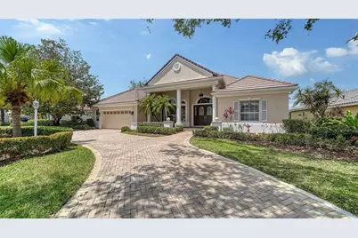 6633 The Masters Avenue, Lakewood Ranch, FL 34202 - Photo 2