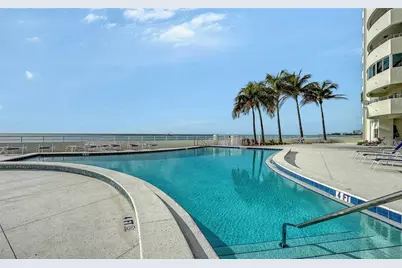 1750 Benjamin Franklin Drive #6F, Sarasota, FL 34236 - Photo 4