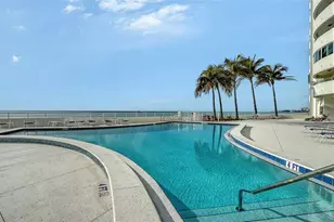 1750 Benjamin Franklin Dr, Sarasota, FL 34236 - Photo 4