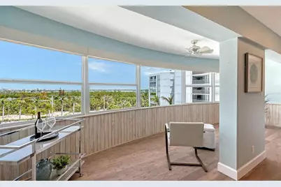 1750 Benjamin Franklin Drive #6F, Sarasota, FL 34236 - Photo 14