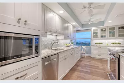 1750 Benjamin Franklin Drive #6F, Sarasota, FL 34236 - Photo 16