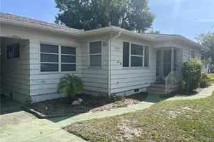 2415 Pelican Dr, Sarasota, FL 34237 - Photo 1