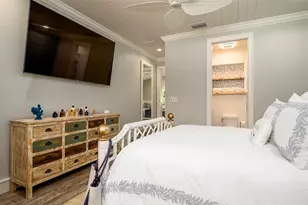 403 75th St, Holmes Beach, FL 34217 - Photo 34