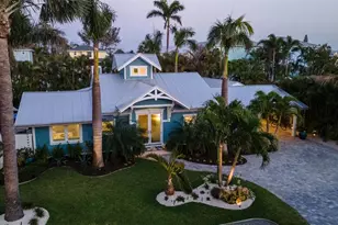 403 75th St, Holmes Beach, FL 34217 - Photo 8