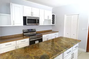 902 S Scenic Hwy, Lake Wales, FL 33853 - Photo 8