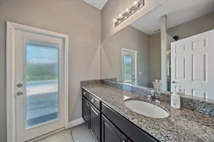 917 145th St Cir NE, Bradenton, FL 34212 - Photo 6